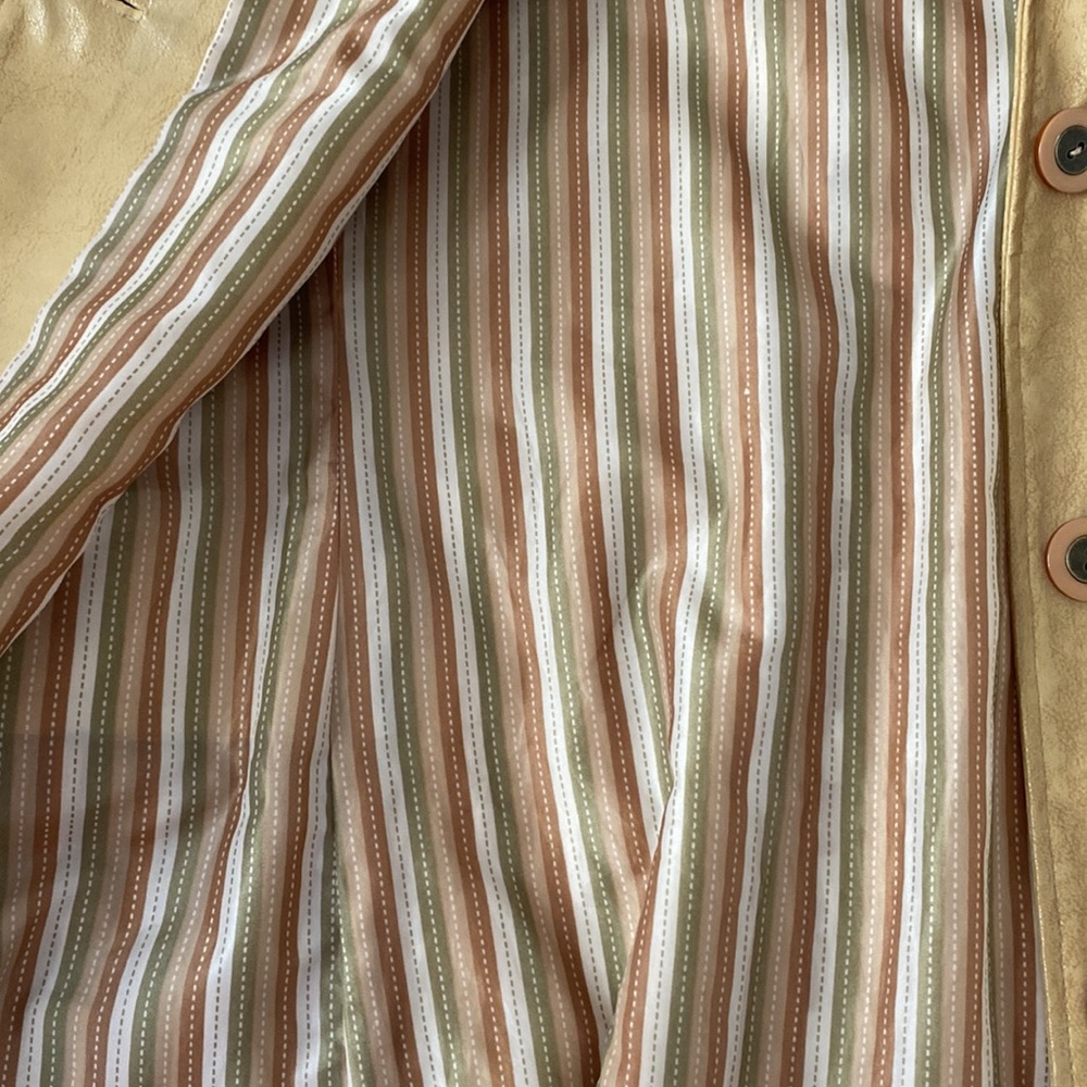 Vintage Coat - Picture 4 of 8